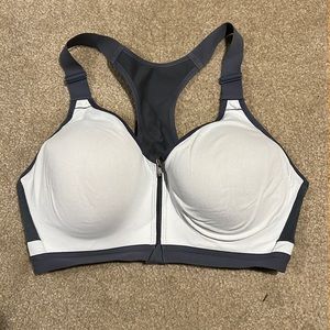 Victorias secret knock out sports bra 36DD like new